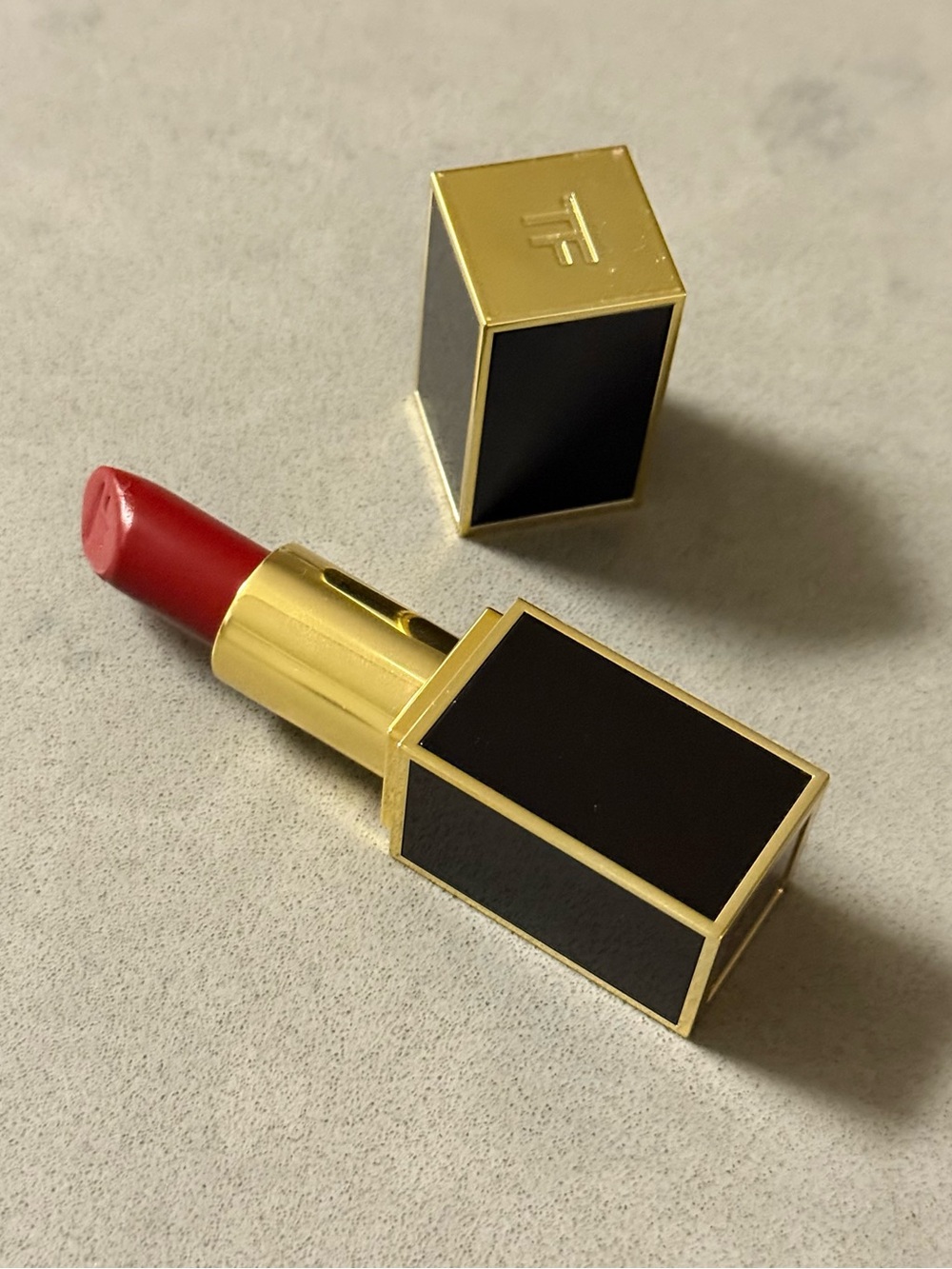 Tom Ford Lip Color Matte 16 Scarlet Rouge